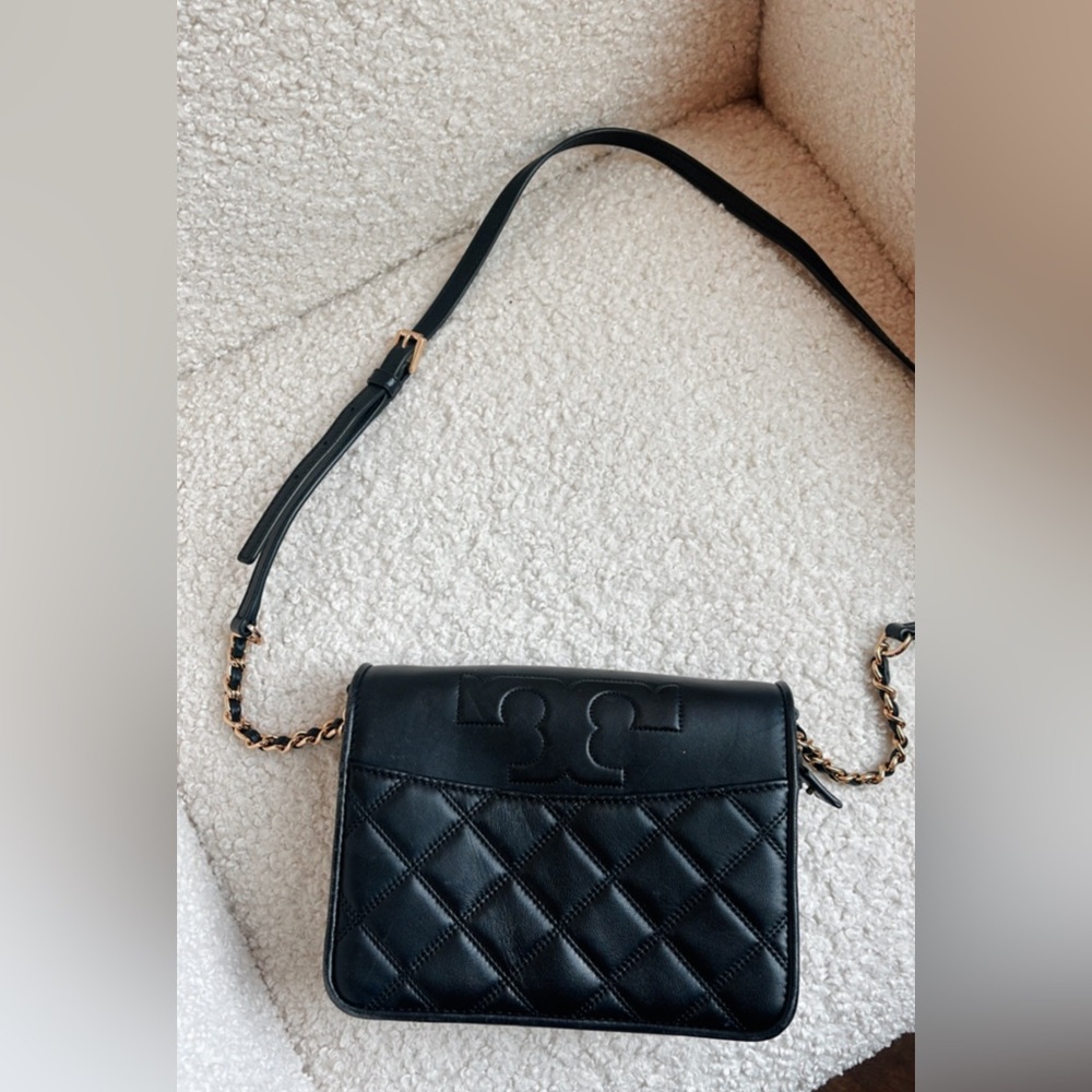 Tory Burch Black Crossbody Purse with adjustable strap